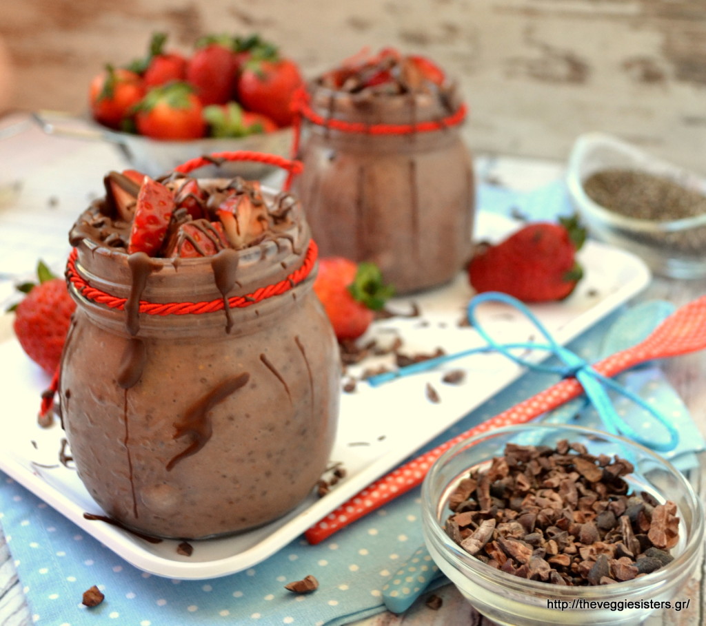 Chocolate strawberry chia pudding